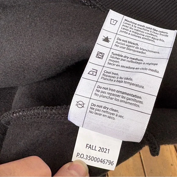 Carhartt Wm’s Relaxed Fit Logo Sleeve Fleece Hoodie NWOT In Black Sz S(4-6) - Picture 10 of 13